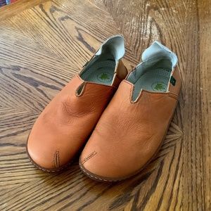 El Naturalista Brown Loafer Size 37